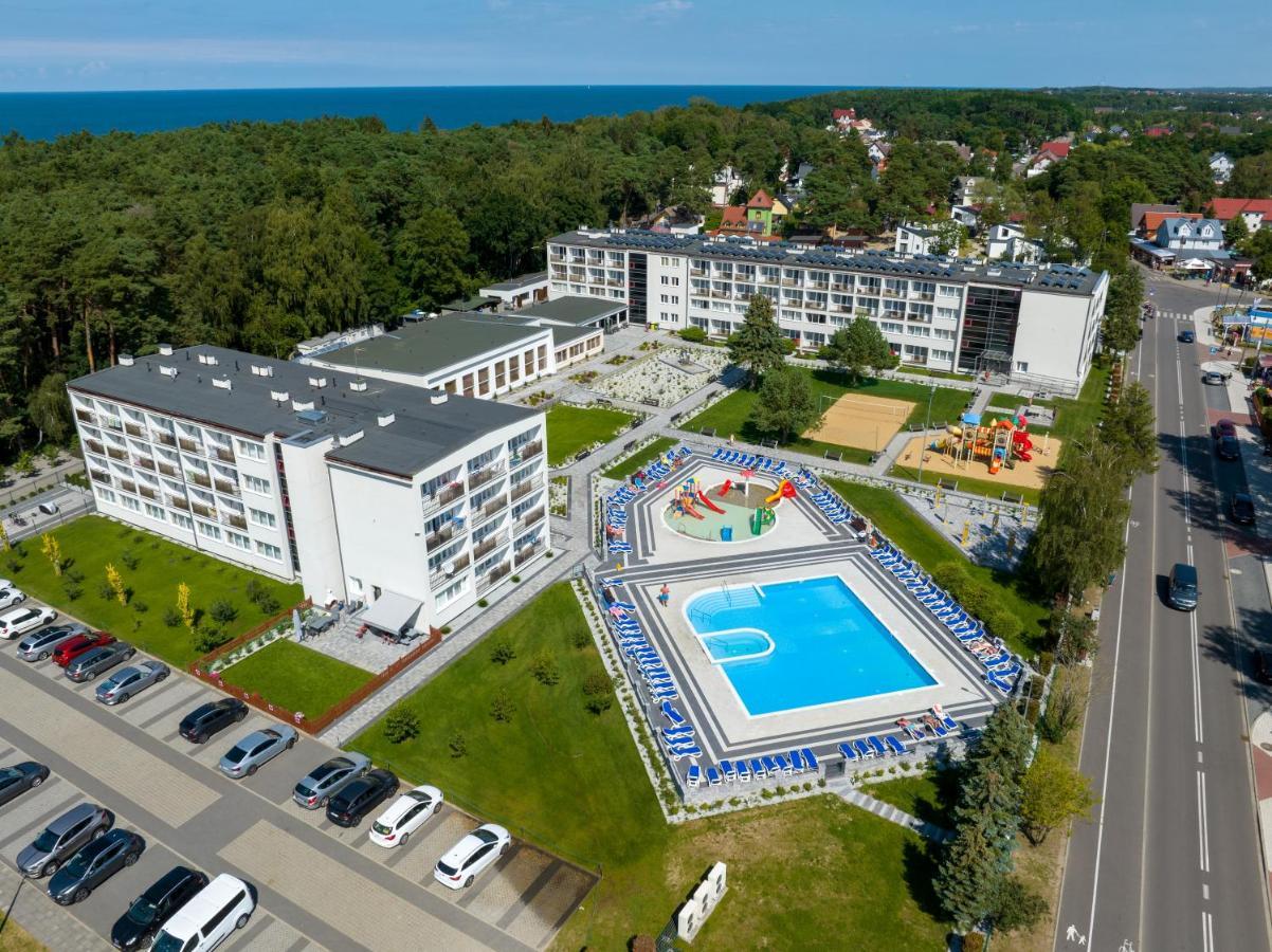 Hotel Zem-Tourist à Pustkowo Extérieur photo